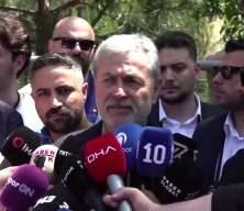 Fenerbah&ccedil;e'nin yeni teknik direkt&ouml;r&uuml;n&uuml; canlı yayında 'Kesin' diyerek duyurdular
