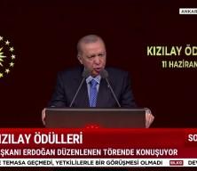 Cumhurbaşkanı Erdoğan, &ldquo;T&uuml;rk Kızılay &Ouml;d&uuml;lleri T&ouml;reni&rdquo;nde a&ccedil;ıklamalarda bulundu