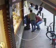 Eskişehir'de telefon dolandırıcların elinden kuyumcunun dikkati sayesinde kurtuldu