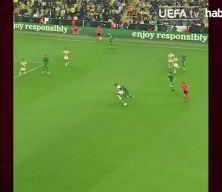 Fenerbah&ccedil;e'den ayrılacağı iddia edilen yıldız, cevabıyla sosyal medyayı salladı