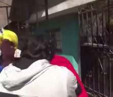Peru'da sıra dışı operasyon: D&uuml;nya Kupası maskotu sandı polis &ccedil;ıktı