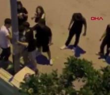 Adana'da akran zorbalığı! Aydınlatma direğine bağlayıp, &uuml;zerine un ve sıvı yağ d&ouml;kt&uuml;ler