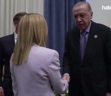 Başkan Erdoğan uyarmıştı! İtalya Başbakanı Giorgia Meloni, sigarayı bıraktığını a&ccedil;ıkladı.