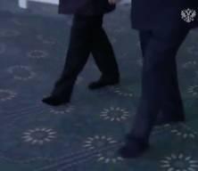 Putin'den Kazan'da cami ziyareti: Girişte ayakkabılarını &ccedil;ıkarmayı ihmal etmedi!