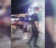 Ey&uuml;psultan'da motosikletlilere silahlı saldırı: 3 yaralı