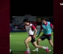 Galatasaray'ın transfer g&uuml;ndeminde olan Can Uzun'a, Okan Buruk'tan &ouml;vg&uuml;ler