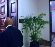 Tom Barrack'tan Mazlum Abdi'ye PKK uyarısı! S&uuml;re verdi! Petrol detayı ortaya &ccedil;ıktı