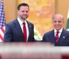 Trump'tan anlaşma sonrası son dakika a&ccedil;ıklaması!