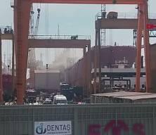 Tuzla'da tersanede gemide yangın
