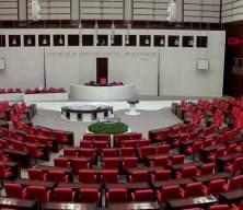 Milyonlarca kişiyi ilgilendiren nafaka d&uuml;zenlemesi: &Ccedil;ekişmeli boşanmalarda s&uuml;resiz nafaka bitiyor mu