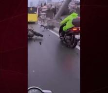 İğne Deliğinden ge&ccedil;mek istedi, canından oluyordu! Feci kaza kamerada