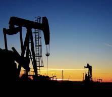 Brent petrolde y&ouml;n yeniden yukarı: H&uuml;rm&uuml;z gerilimi fiyatları etkiledi