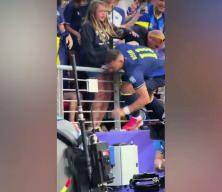 D&uuml;nya Kupası'na veda eden Dzeko'dan kızına duygusal teselli