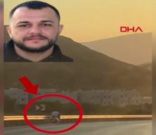Feci kaza kamerada: Bariyerlere &ccedil;arpan motosikletli hayatını kaybetti!