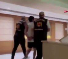 Havalimanında g&ouml;zaltına alınmıştı: S&ouml;zde komedyen Deniz G&ouml;ktaş hakim karşısına &ccedil;ıkıyor