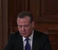 Medvedev'den Finlandiya'ya n&uuml;kleer tehdit