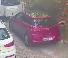 Postacı kılığıyla gelerek cinayeti işledi: Cinayetin arka planında intikam iddiası