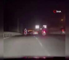 Başakşehir'de slalom yapan ehliyetsiz motosiklet s&uuml;r&uuml;c&uuml;s&uuml;ne 131 binlik ceza