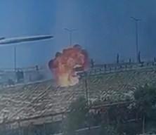 Batman'da beton mikserinin alev aldığı kaza g&uuml;venlik kamerasında