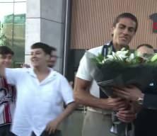Beşiktaş transferi resmen a&ccedil;ıkladı! 4 yıllık imza atıldı