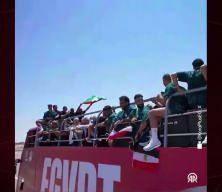 D&uuml;nya Kupası'ndan d&ouml;nen Mısır Milli Takımı kutlamalarda Filistin bayrağı a&ccedil;TI