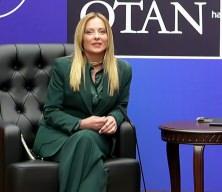 Erdoğan araya girdi, kriz &ccedil;&ouml;z&uuml;ld&uuml;: NATO Zirvesi'nde gerilim son anda engellenmiş