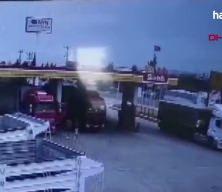 İki tır kafa kafaya &ccedil;arpıştı: 18 yaşındaki gen&ccedil;ten acı haber