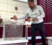 Seferihisar Belediye Başkan Vekilliğine CHP'li Fuat G&uuml;m&uuml;ş se&ccedil;ildi