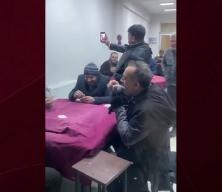 G&ouml;zaltına alınan Haluk Levent'in kahvehanedeki pişti videosu yeniden g&uuml;ndem oldu