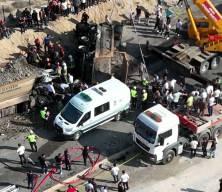 Ankara'da belediyeye ait hafriyat kamyonları &ccedil;arpıştı: 2 &ouml;l&uuml;