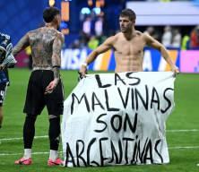  Arjantin'in İngilizleri &ccedil;ıldırtan 'Falkland' g&ouml;ndermesi sonrası FIFA harekete ge&ccedil;ti!