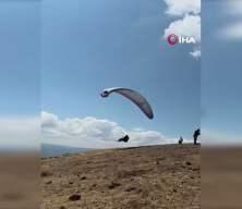 &Ccedil;orum'da yama&ccedil; paraş&uuml;t&uuml; pilotunun d&uuml;şme anı kamerada