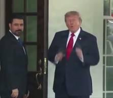 Irak Başbakanı Zeydi, Beyaz Saray&rsquo;da Trump ile bir araya geldi