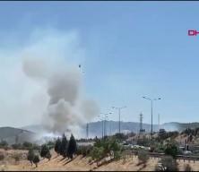 İzmir'de otluk alanda &ccedil;ıkan yangın, ormana sı&ccedil;radı
