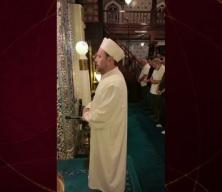Kadık&ouml;y Osman Ağa Camii'nde Hafız Mustafa &Ouml;zdemir'in kıraati b&uuml;y&uuml;k beğeni topladı