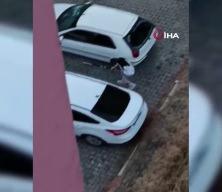 Karab&uuml;k'te &ouml;fke patlaması: Demir &ccedil;ubukla otomobilin camlarını tuzla buz etti