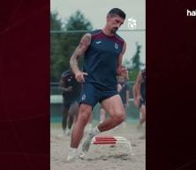 Kumda başlayan Trabzonspor idmanı denizde bitti