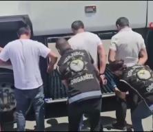 Otob&uuml;sten &ccedil;ıkan cephanelik g&ouml;renleri şaşırttı