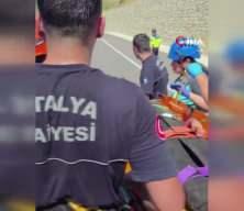 Antalya'da otomobil u&ccedil;uruma yuvarlandı: 5 &ouml;l&uuml;, 2 yaralı