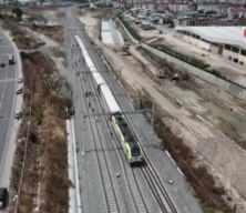&Ccedil;erkezk&ouml;y'de yolcu treni raydan &ccedil;ıktı