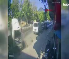 Su tankeri dehşet sa&ccedil;tı! Kaza sonrası şof&ouml;r olay yerinden ka&ccedil;tı