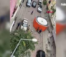 Sultangazi'de bı&ccedil;aklı rehine dehşeti: Rehin aldığı ailesini &ouml;zel harekat kurtardı