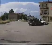 Trafik kazası anbean ara&ccedil; kamerasında
