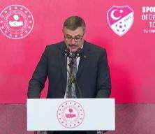 Yeni sezon &ouml;ncesi kritik zirve! Trib&uuml;nlerde şiddete ge&ccedil;it yok