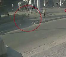 Antakya'da iki motosiklet &ccedil;arpıştı: 1 kişinin &ouml;ld&uuml;ğ&uuml; feci kaza kamerada