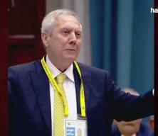 Aziz Yıldırım Fenerbah&ccedil;e Divan Kurulu'nda eski y&ouml;neticiyle tartıştı!