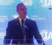 Bakan Kacır: Yerli uzay aracıyla Ay'a ulaşmaya hazırlanıyoruz