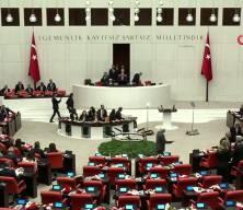 &Uuml;niversite &ouml;ğrencilerine y&ouml;nelik af d&uuml;zenlemesi TBMM&rsquo;de kabul edildi