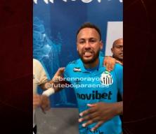 Neymar galibiyet sonrası &ouml;fke krizine girdi! Rakip y&ouml;neticilerle birbirine girdi