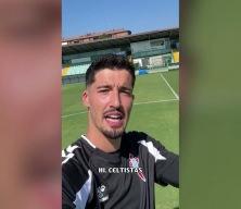 Altay Bayındır'ın akıcı İspanyolcası g&uuml;ndem oldu